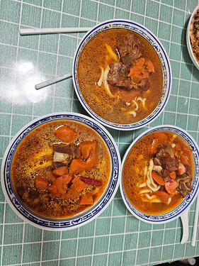 红焖羊肉面镇楼