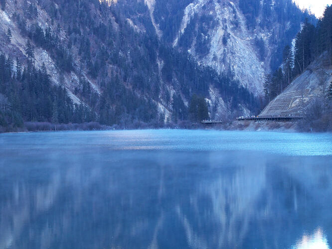 镜面湖